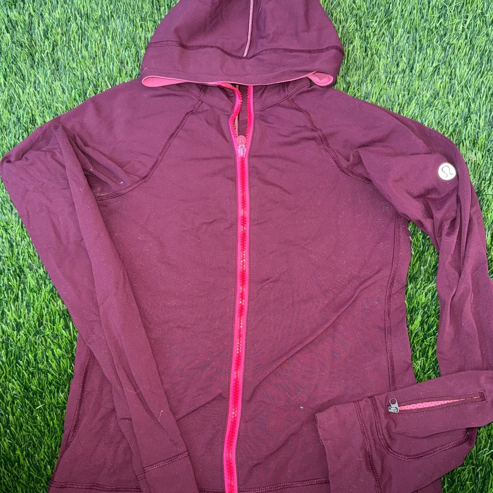Lululemon Women's Burgundy Hooded Jacket size 6